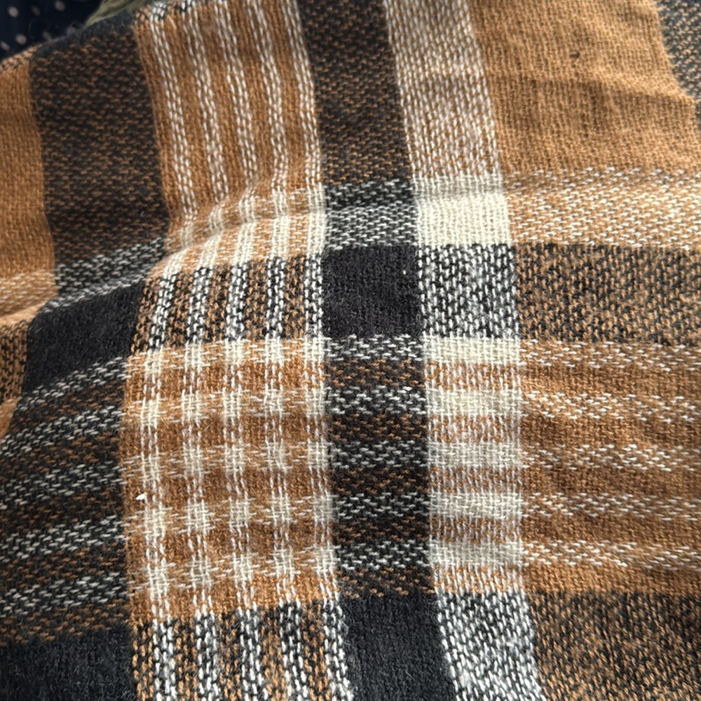 Scarf - Picture 3 of 4